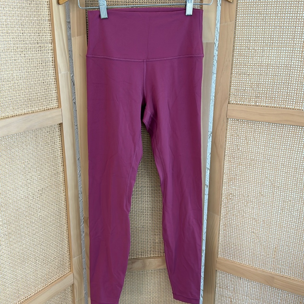 NWOT LULULEMON Lululemon Align High-Rise Pant 28"
Velvet Dust pink Size 6